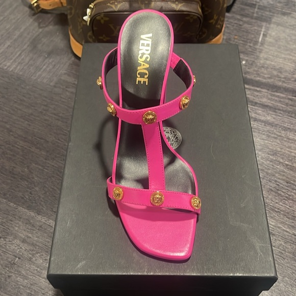 Versace Fuchsia Sandal Heels (Full Set) - Picture 2 of 7